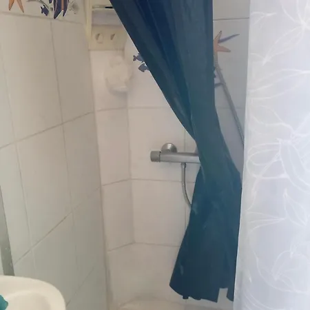 Face A La Mer, Pour 4 Personnes Sur La Rive Droite Apartment *