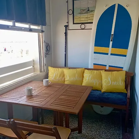 Face A La Mer, Pour 4 Personnes Sur La Rive Droite